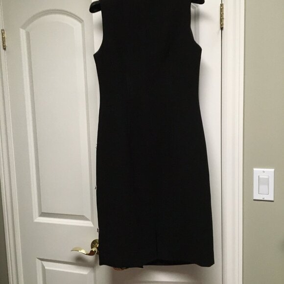 Black sheath dress with crystal embellishments, US4 - Picture 6 of 10